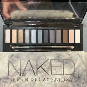 Urban decay eyeshadow pallet